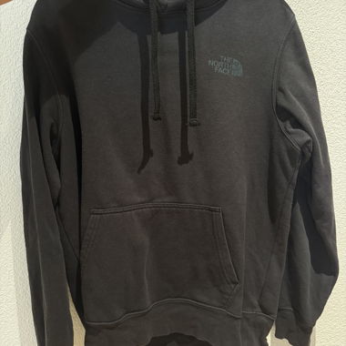 The north face hoodie size medium
