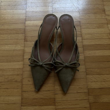 ZARA Slingback-Pumps aus Wildleder, olive