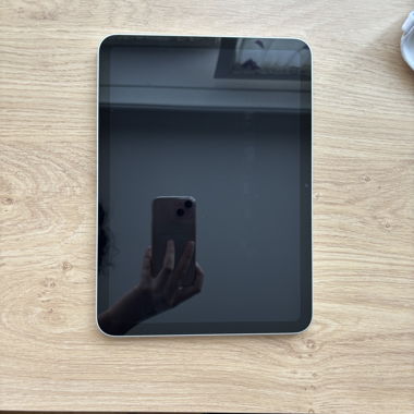 iPad mit Hülle und Stylus
