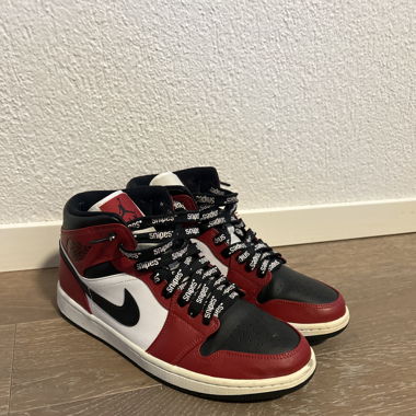 Air Jordan 1 Mid Chigago 
