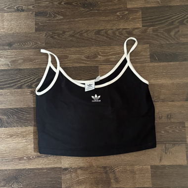 Corto top Adidas nero
