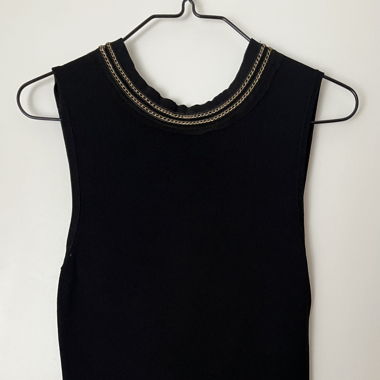 BLACK TOP