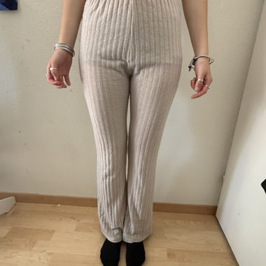 Pantaloni in maglia a coste beige