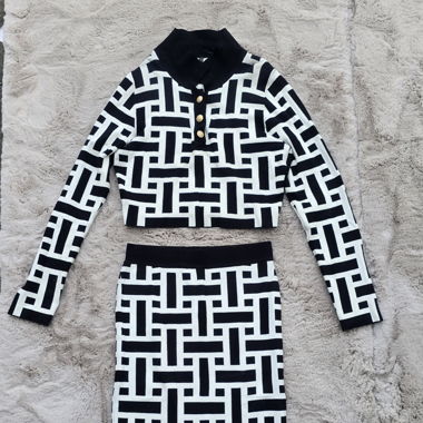Ensemble 2 pièces pull / jupe  