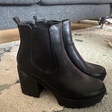Black Block-Heel Ankle Boots