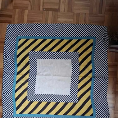 Foulard con motivo, nuovo