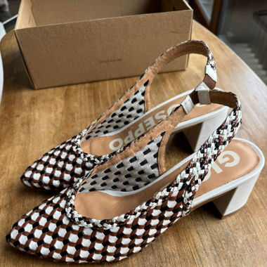 Elegante Leder-Schnürschuhe – Neu & ungetragen