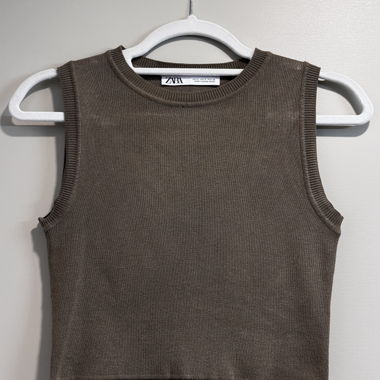 Khaki-brown knitted crop top