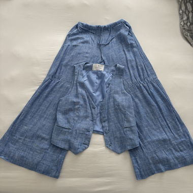 Gilet en denim Stradivarius avec pantalon
