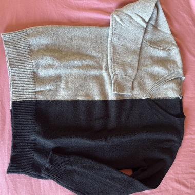 Maglione bicolore in maglia