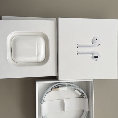 Apple AirPods 