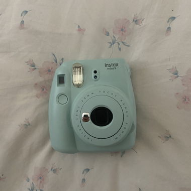 instax camera