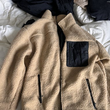Flauschige Jacke 