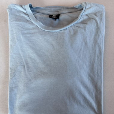 babyblaues basic shirt / Gr. XL
