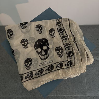 Alexander McQueen Skull Scarf Seide
