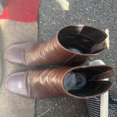 Braune Lederschuhe
