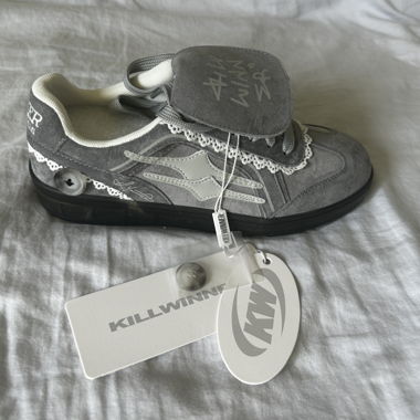 Vintage Sneaker-Lace Gris y2k