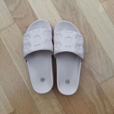 Slipper 