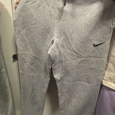 Nike Jogginghose grau