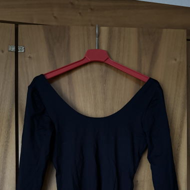 Schwarzes Basic Shirt Mit Integriertem BH