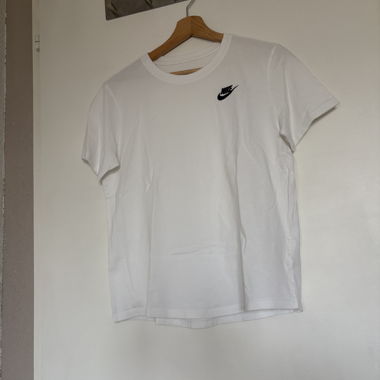 t-shirt Nike bianco, largo