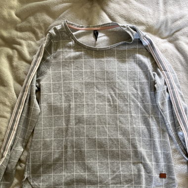 Pull gris