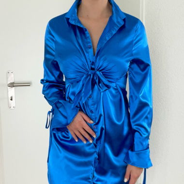 Satin Kleid