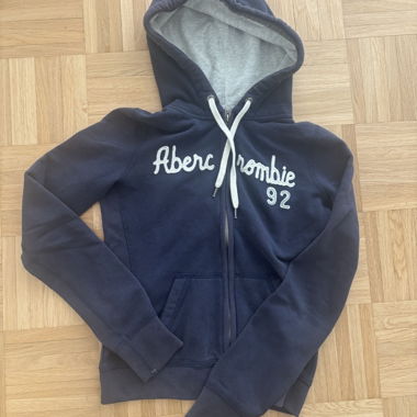 Abercrombie & Fitch Zipper