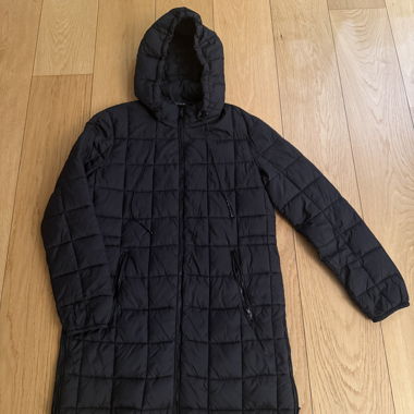Zara schwarze leichte gesteppte Jacke mit verstellbarer Kapuze