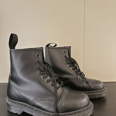 Dr.Martens