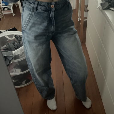 Blaue Skater Jeans