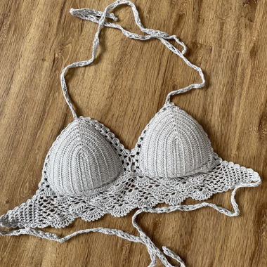 Top grigio fatto a mano