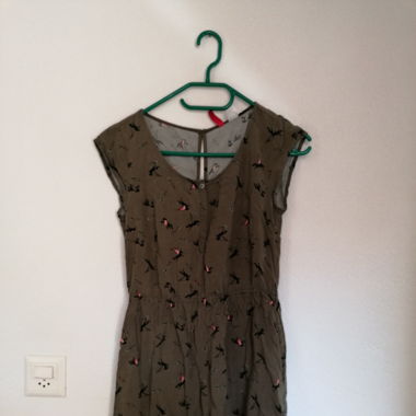 Robe kaki