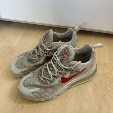 Nike Air Max 270