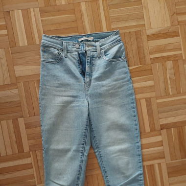 Levi's