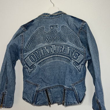 VINTAGE BIKER JEANS JACKET WITH COOL DETAILS 