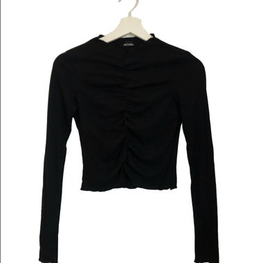 Pull noir