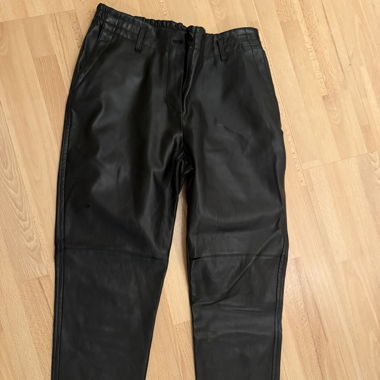 Kunstlederhose 
