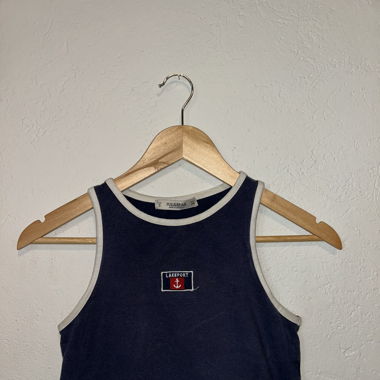Top/ crop-tops 