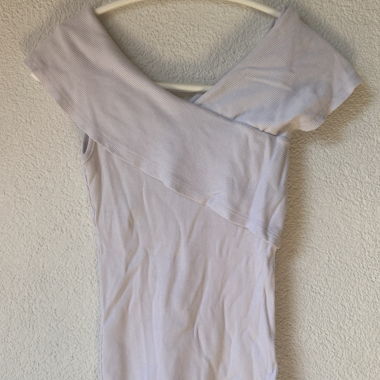 Top Bianco Scollato sulle Spalle