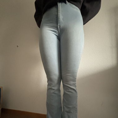 flared jeans