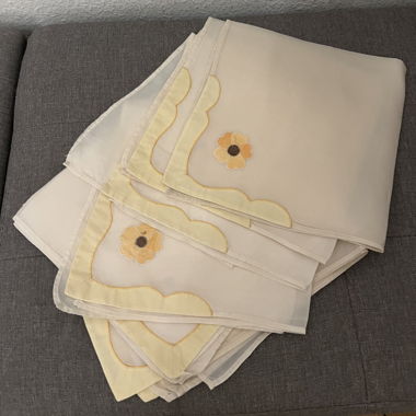 12 Vintage-Tischservietten