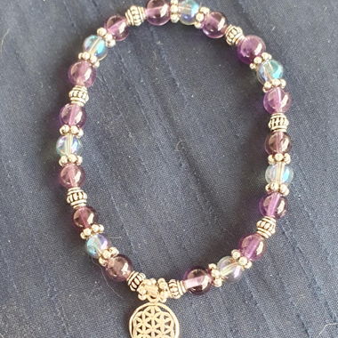 Armband mit Amethyst und Lebensblume