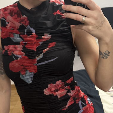 Guess Kleid NEU