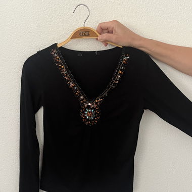 v neck top bohoo style