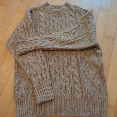 Gestrickter Pullover 