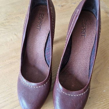 Brown Esprit Leather Pumps