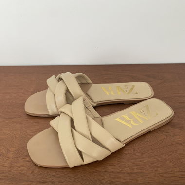 Beige sandals - 39