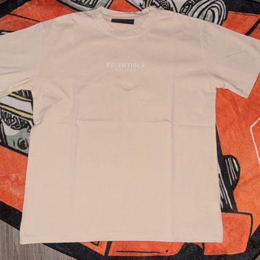 T-shirt Fear of God Essentials Style