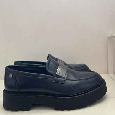 Esprit navy blue platform loafers